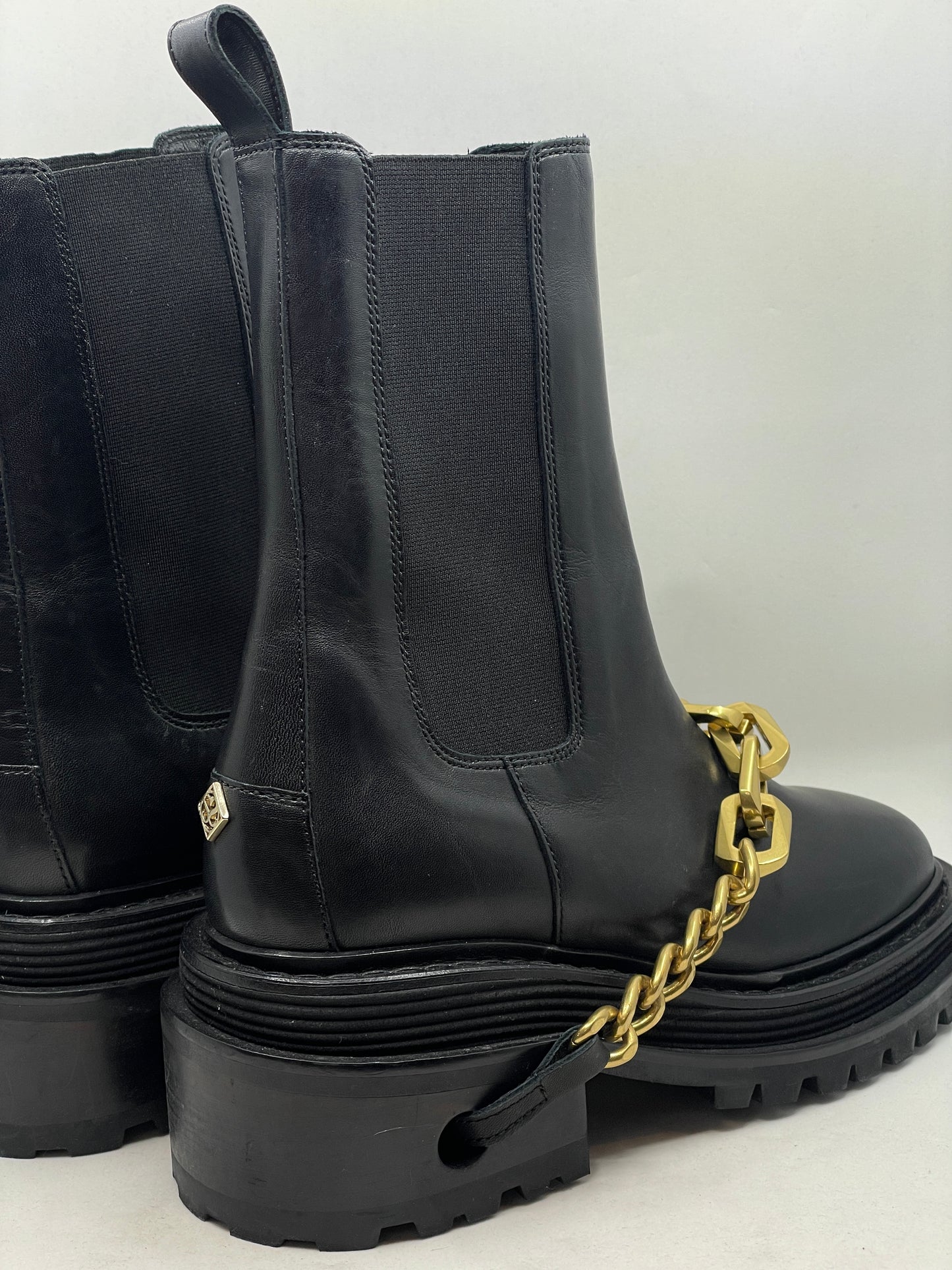 Sandro Ankle boots with notched sole and chain