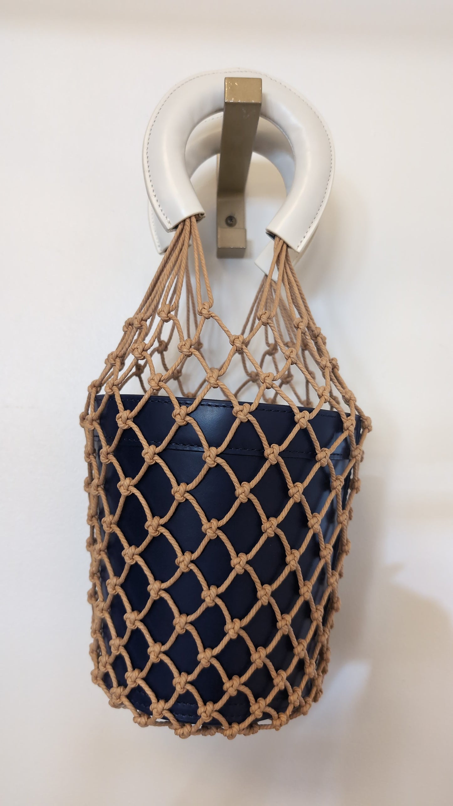 106450783 - Moreau Net Bucket Bag - staud - HANDBAGS