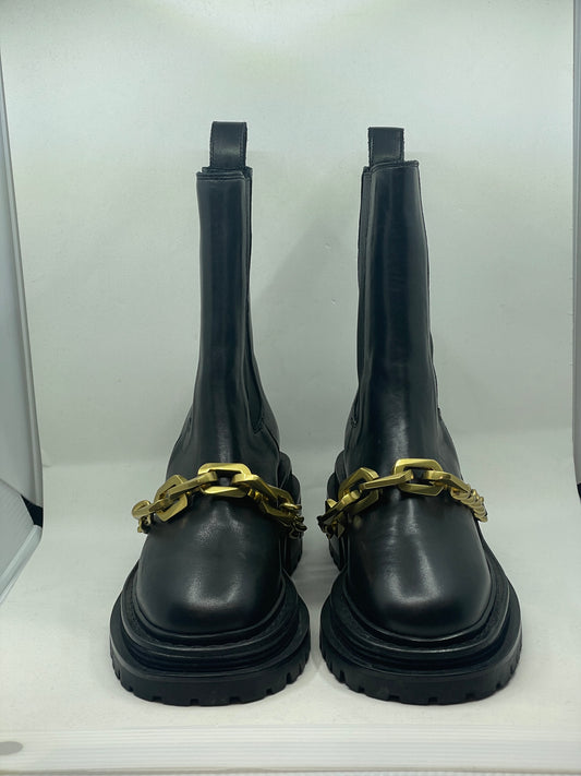 Sandro Ankle boots with notched sole and chain