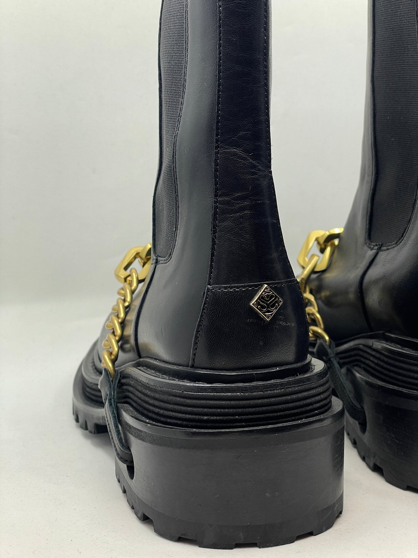 Sandro Ankle boots with notched sole and chain