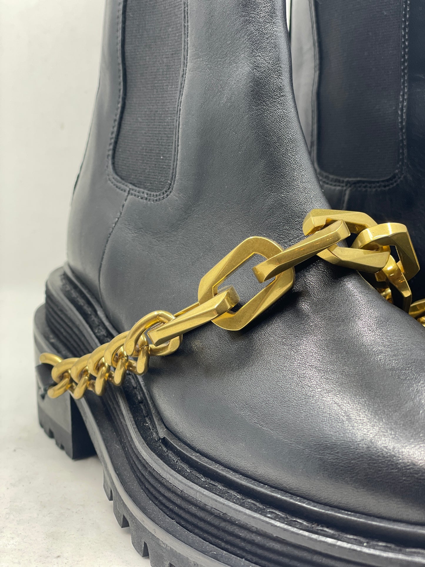 Sandro Ankle boots with notched sole and chain