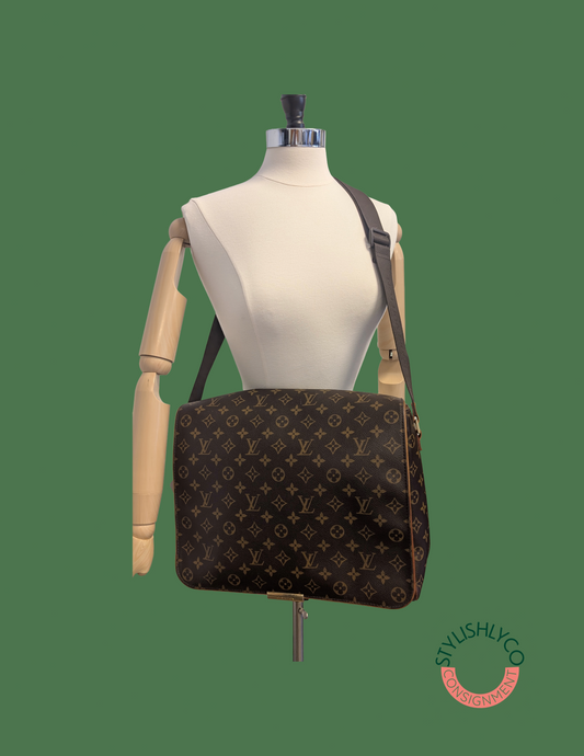 102648904 - 2004 monogram abbesses messenger - louis vuitton - HANDBAGS